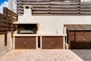 Property grounds - Villa Tia by Ezoria Villas (Ayia Napa)