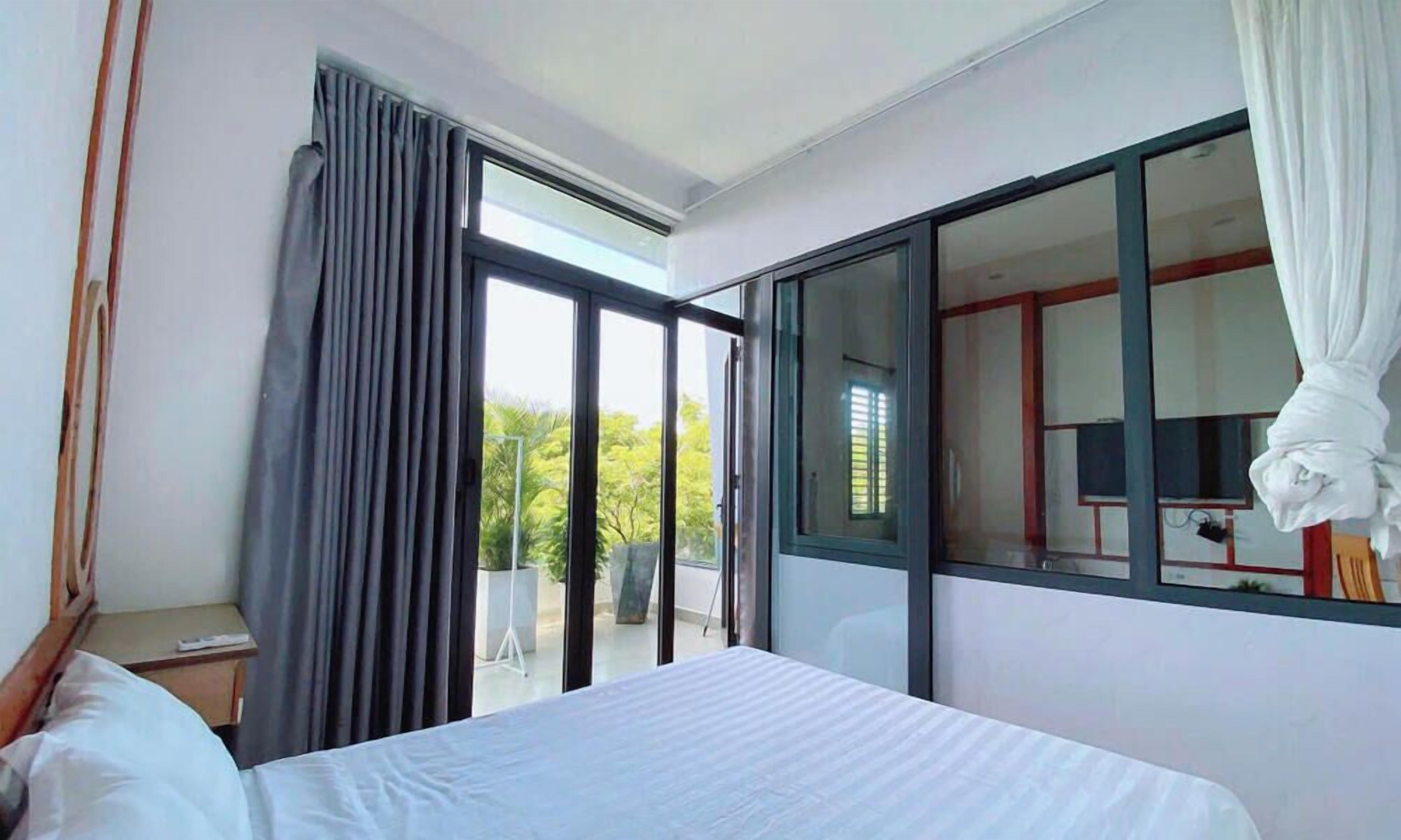 Luxury Double Room, Balcony, City View