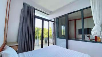Luxury Double Room, Balcony, City View