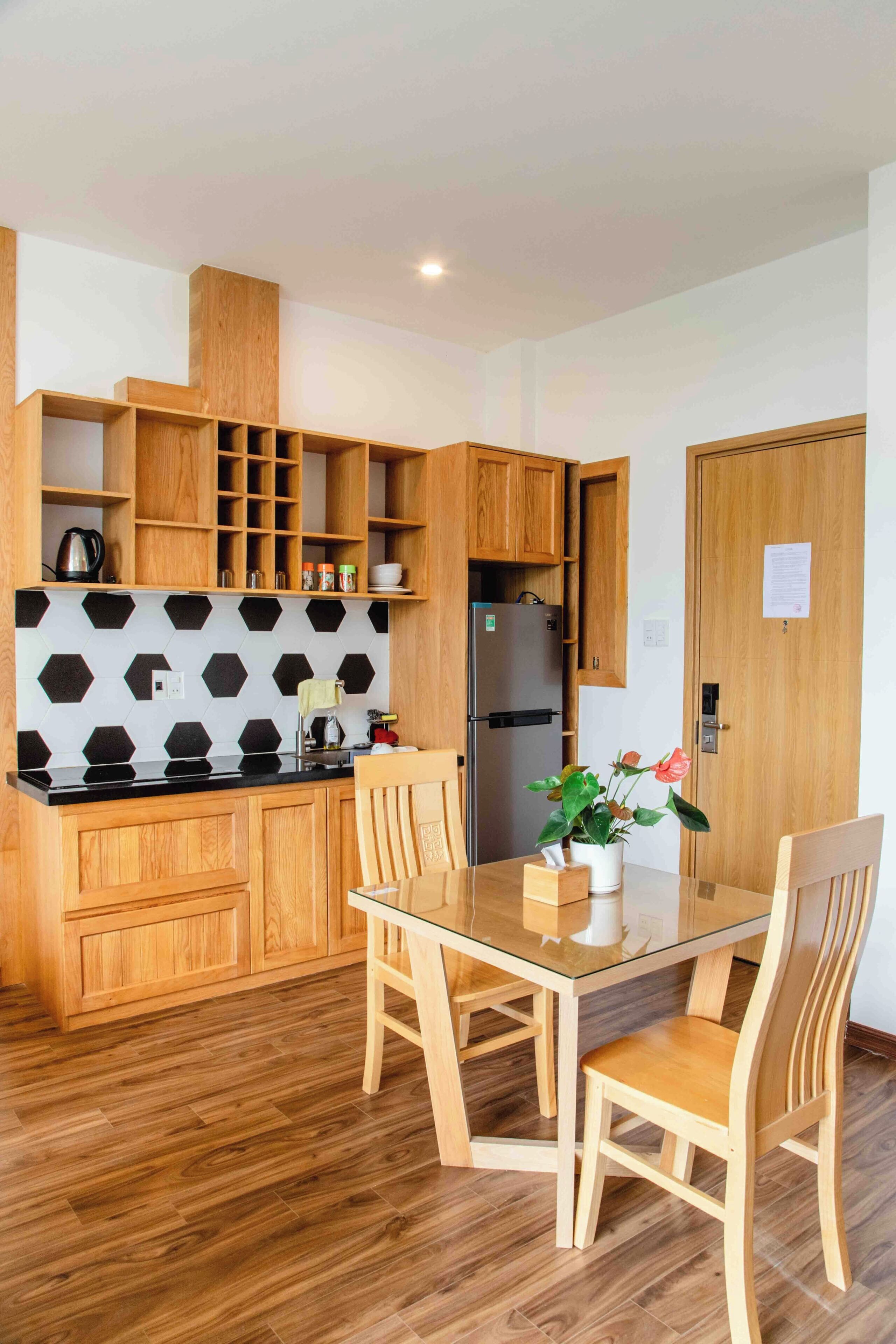 Chambre Double Luxe, balcon, vue ville | Restauration