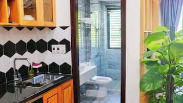 Appartement Familial, balcon, vue ville | Salle de bain