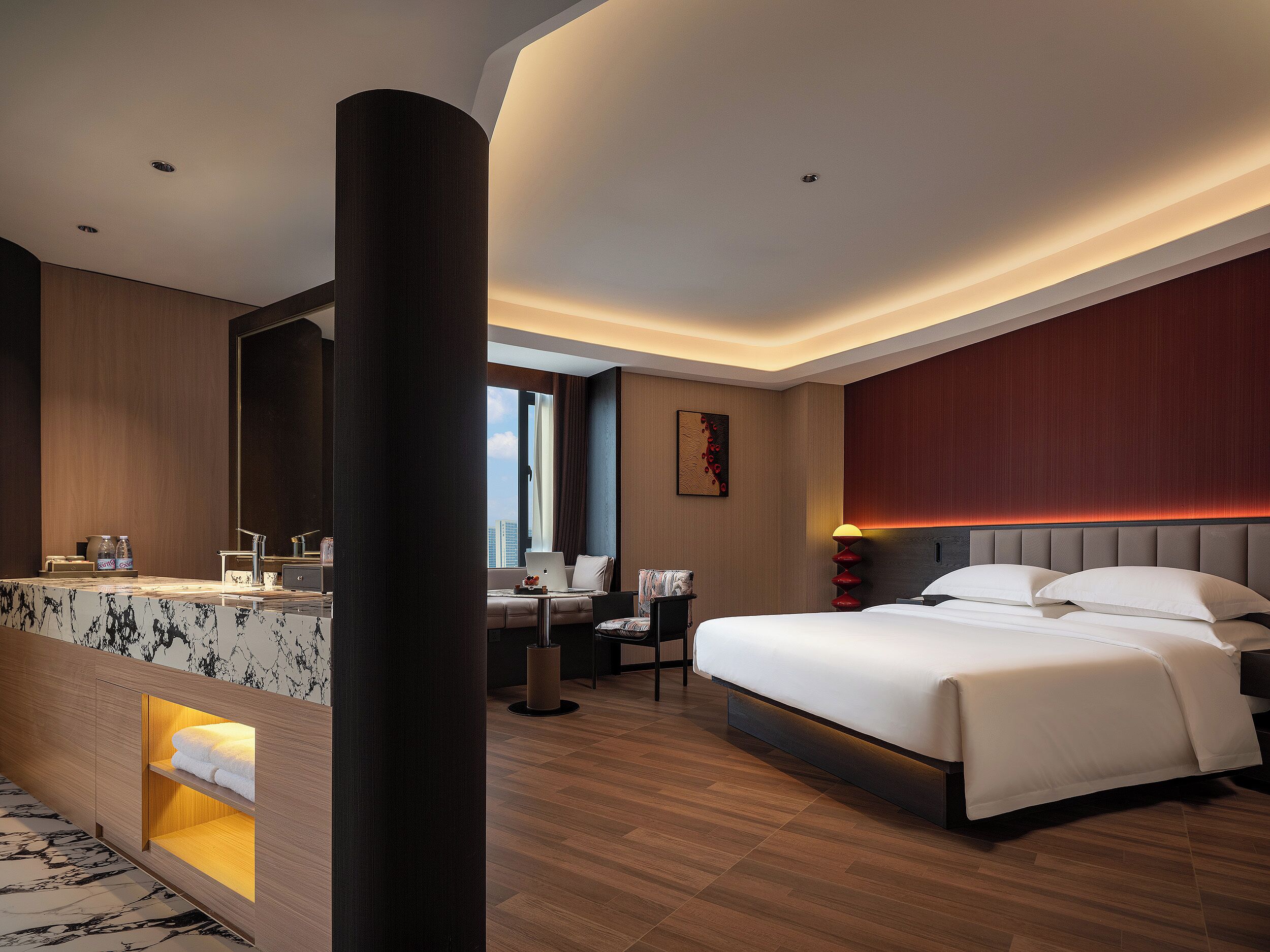 Suite Mewah, pemandangan kota | Seprai katun Mesir, seprai premium, dan bantalan ekstra lembut
