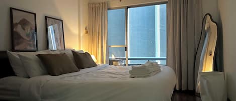 1 bedroom, desk, iron/ironing board, WiFi