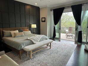 Room - Entertainers Dream (Parkville)