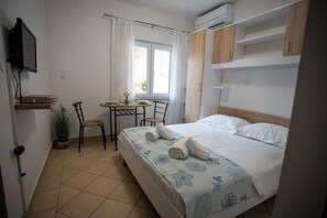 Free WiFi, bed sheets - Cute Studio Vrsar 7, Vrsar, Croatia (Vrsar)