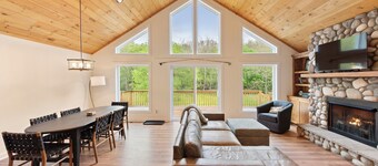 O'Neills Drift - Private Riverfront - Firepit - Fireplace