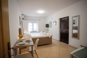 Free WiFi, bed sheets - Lovely Studio Apartment 4 Vrsar, Vrsar, Croatia (Vrsar)