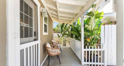 Welcome to Palm Bungalow in beautiful Redlands, your cozy, stylish escape