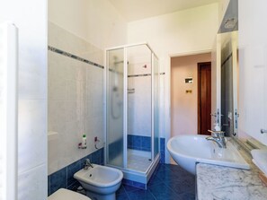 Towels - Geranio by Interhome (Pietra Ligure)