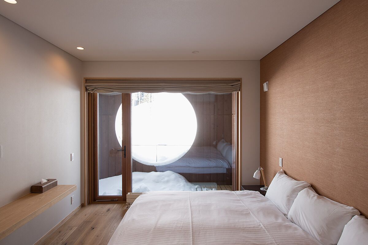 Blackout curtains, iron/ironing board, free WiFi