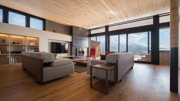 Luxury Chalet, Balcony, Mountain View | Living area