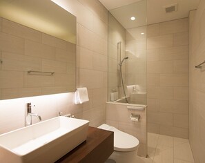 Luxury Chalet, Balcony, Mountain View | Bathroom - Kazahana (Kutchan)