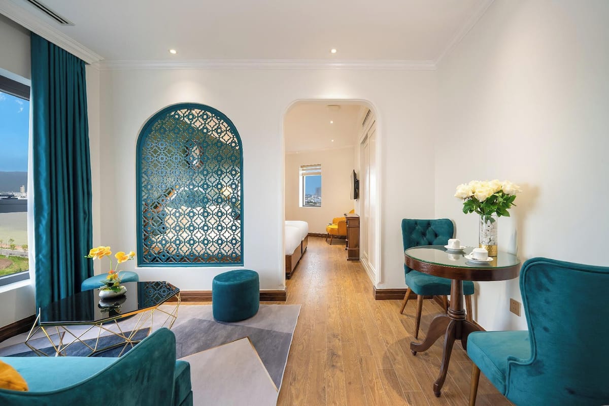 Deluxe Room, City View