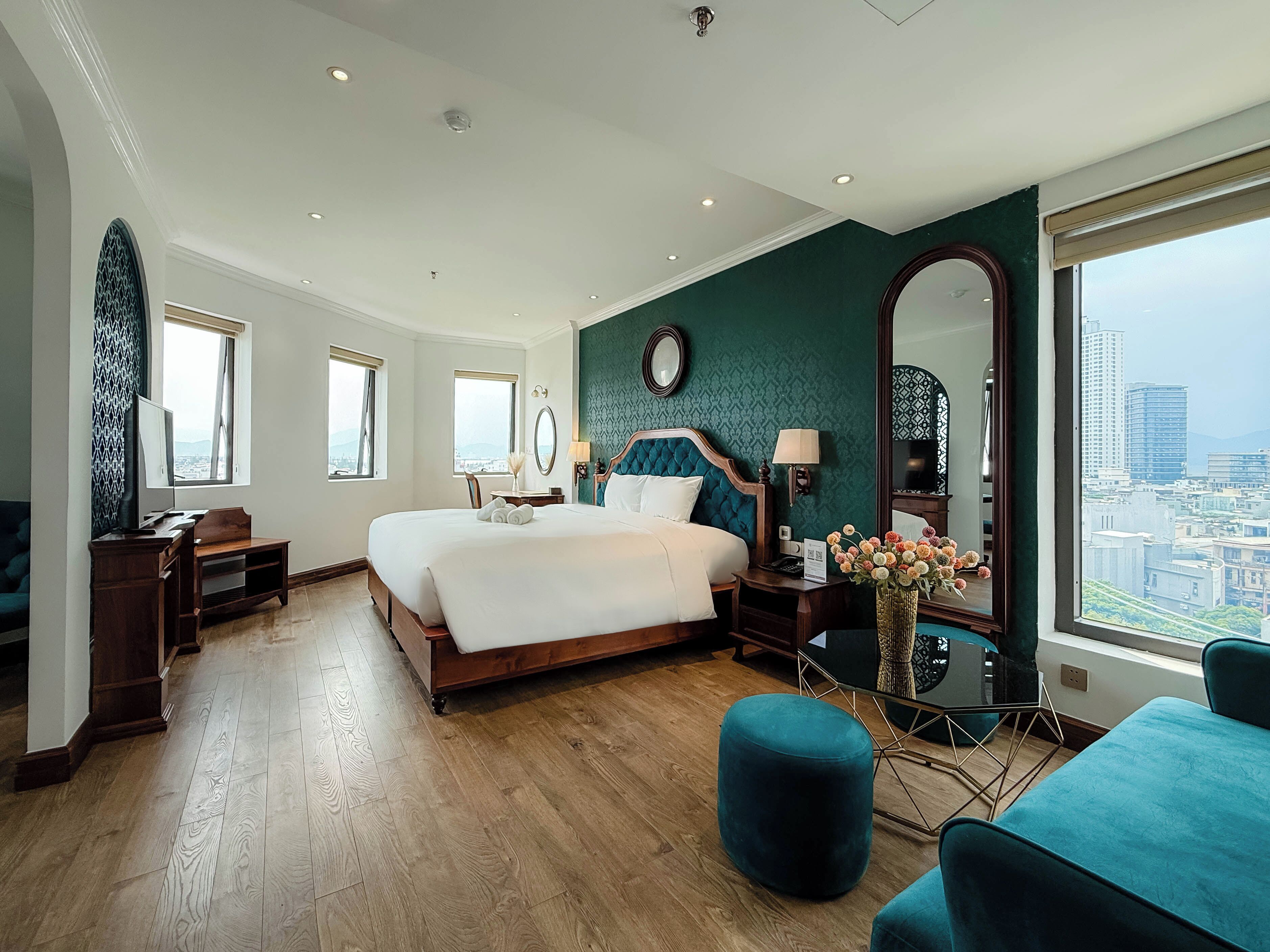 Junior Studio Suite, River View