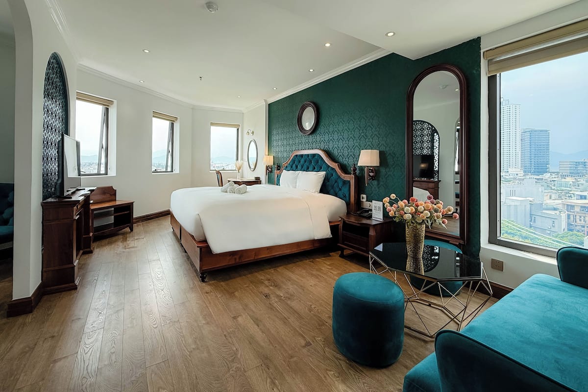 Junior Studio Suite, River View