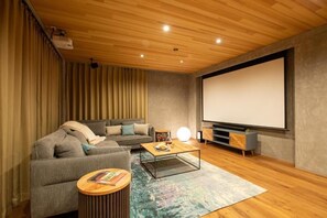 Luxury Chalet, Balcony, Mountain View | Living area - Zaion (Kutchan)
