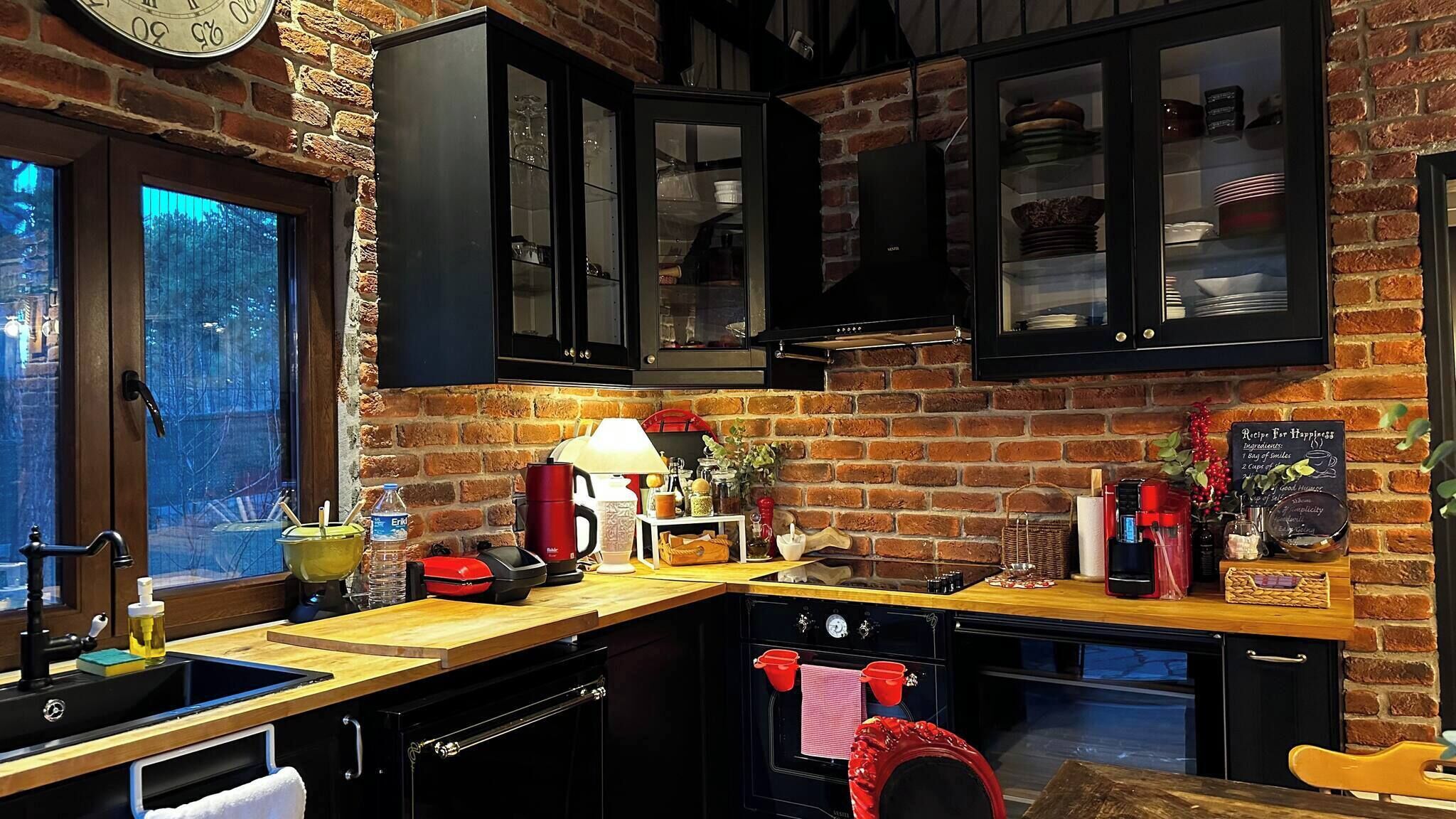 Chalet, 3 Bedrooms, Balcony | Bahagian dalam