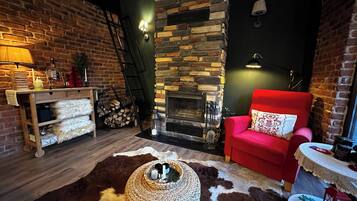 Chalet, 3 Bedrooms, Balcony | Living area