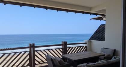 Stunning Ocean Front 2 bedroom