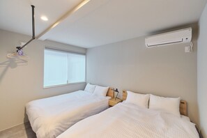 Blackout curtains, iron/ironing board, free WiFi, bed sheets - THE LILA SAPPORO (Sapporo)