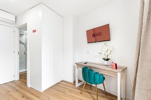 Interior - GuestReady - Room with private terrace (Porto)
