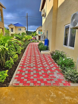 House, 2 Bedrooms, Balcony | Property grounds