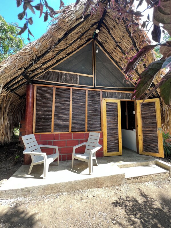 Familiehytte, hageutsikt | Eksteriør