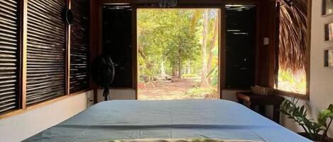 Chalet rustique Confort, vue sur le jardin | Intérieur