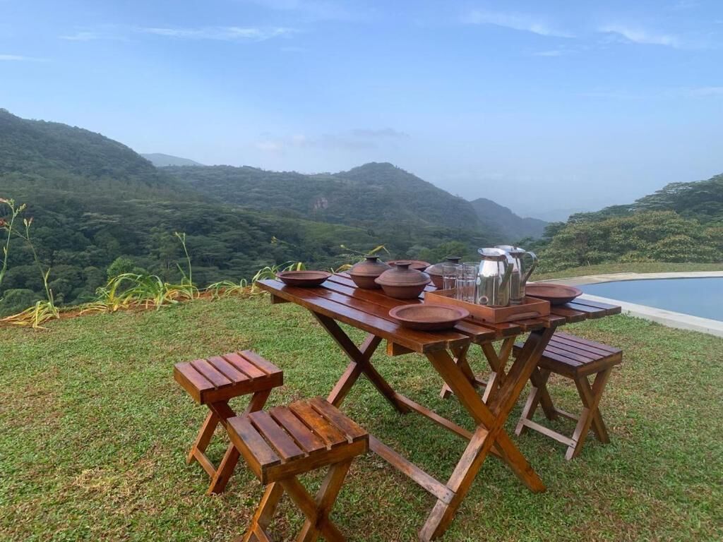 Khu ẩm thực ngoài trời