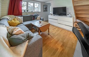 TV - Stunning home in Halmstad with WiFi (Halmstad)