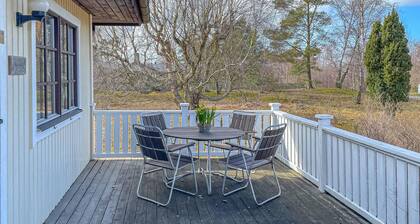 3 bedroom amazing home in Skummeslövsstrand