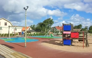 Children’s area - 3 bedroom amazing home in Skummeslövsstrand (Skummeslövsstrand)