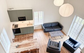 TV - Cozy home in Holsbybrunn with WiFi (Holsbybrunn)