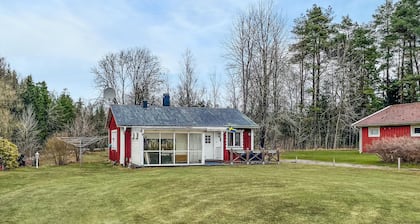 2 bedroom awesome home in Sjötofta