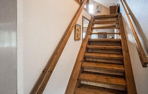 Interior - Awesome home in Fristad with WiFi (Fristad)