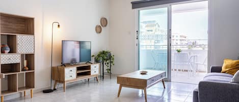 Apartemen, 2 kamar tidur, dapur, pemandangan kota | Area keluarga | Smart TV, Netflix, dan layanan streaming