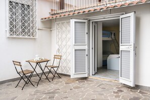 Outdoor dining - Villa Panoramic | Porto Cesareo beach (Porto Cesareo)