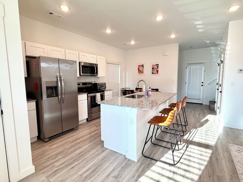Saint Charles Place- Modern 2BR/2.5BA home