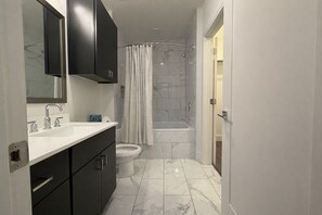 Shower, hair dryer, towels, soap - NRG Jungle Highrise - Balcony & Pool View - Walk to FIFA/NRG/Med Center (Houston)