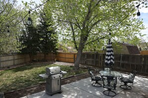 Outdoor dining - Mirrors & Mandalas and Morning Coffee! (Littleton)
