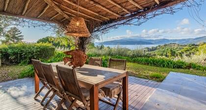 Stunning villa with sea view