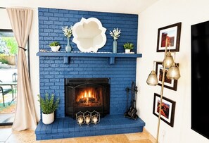 Interior - Cozy 2-bedroom condo in majestic Sedona with AC and Pickleball, Pool, & Hot Tub (Sedona)