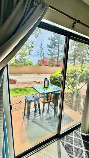 Interior - Cozy 2-bedroom condo in majestic Sedona with AC and Pickleball, Pool, & Hot Tub (Sedona)