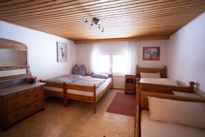 Room - Vrbo Property (Hohenwarth)