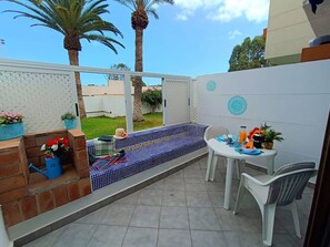 Outdoor dining - Vrbo Property (Galletas, Las)