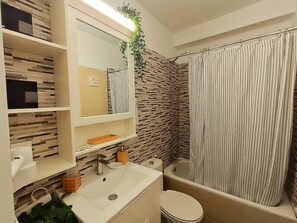 Bathroom - Vrbo Property (Galletas, Las)