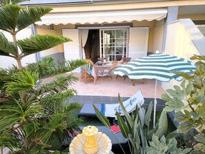Outdoor dining - RenTenerife EspebelBeach (Medano, El)