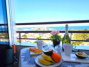 Outdoor dining - Vrbo Property (Costa Adeje)