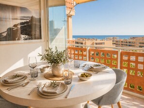 Outdoor dining - RenTenerife Elim Ocean (Abrigos, Los)