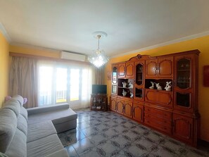 TV - RenTenerife Casa MariaLuisa (Granadilla)
